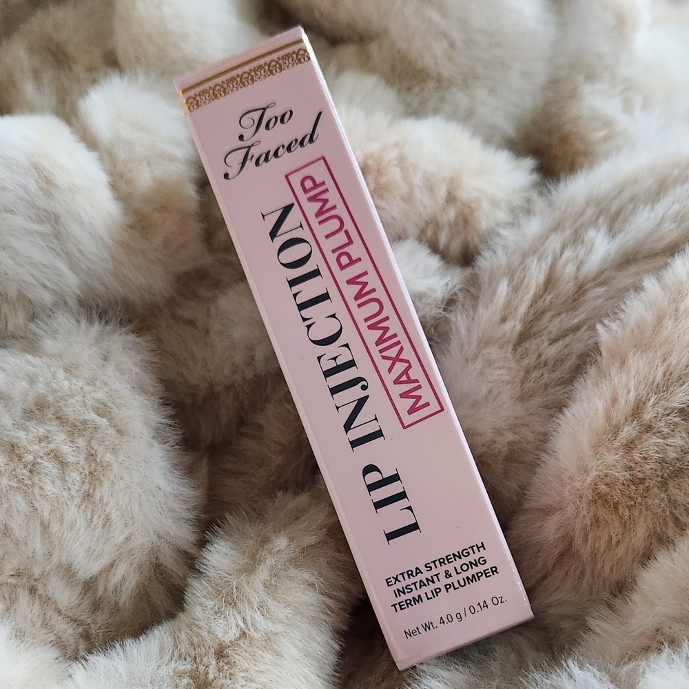 TOO FACED- Lip Injection Maximum Plump Lip Plumper - Picture 9 of 9